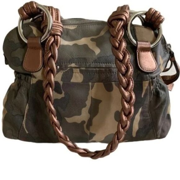 B. MAKOWSKY BROWN CAMOUFLAGE   HOBO BAG - SILVER HARDWARE! - Picture 1 of 1